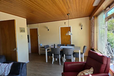 Bungalow für 6 Personen mit sehr großem Garte...