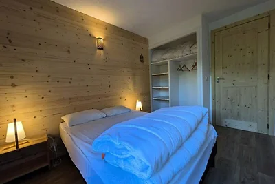 Chalet in den Alpen mit Garten und Terrasse