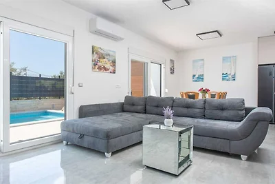 Ferienoase mit Hydromassage-Pool