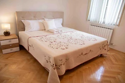 Casa Martinova - FourBedroom Villa with priva...