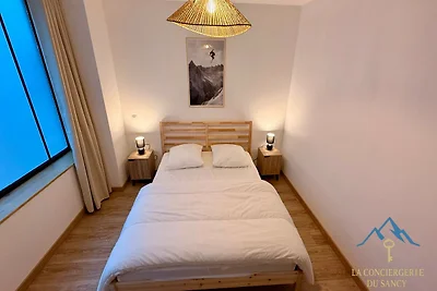 Coin moderne près de l'artère principale