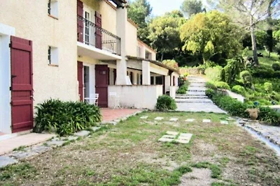 Villa a Hyères con accesso alla piscina...