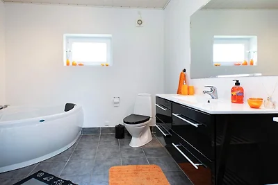 8 Personen Ferienhaus in Væggerløse