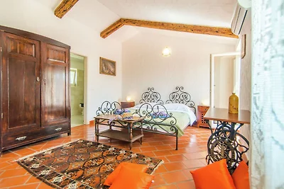Villa rustica a Orsera con piscina privata