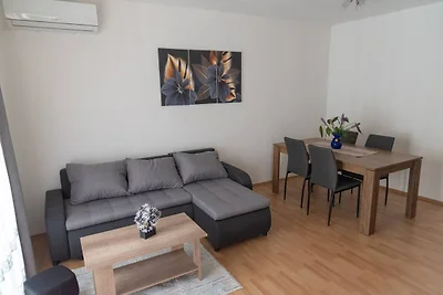 Kastel Gomilica Cozy and Stylish Apartments n...