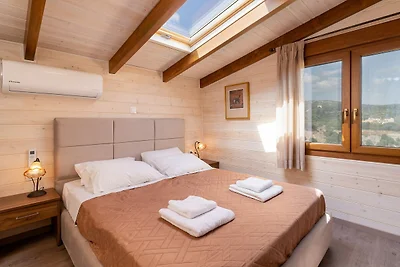Villa mit 2 Schlafzimmern in Maroulas