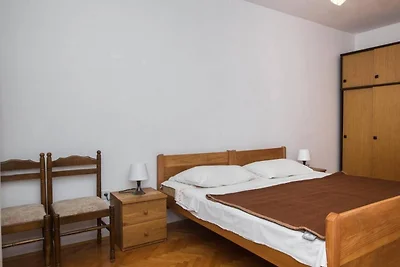 Gut ausgestattete Wohnung in...
