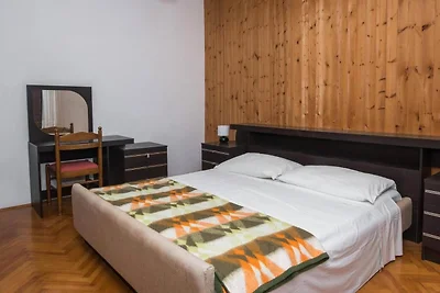 Gut ausgestattete Wohnung in...