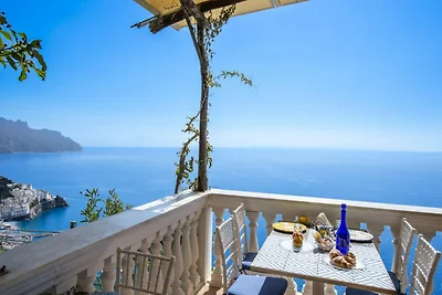 Villa in Amalfi mit Pool und Meerblick