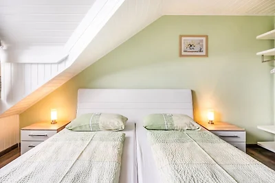 Aangenaam vakantiehuis in Ernst met balkon
