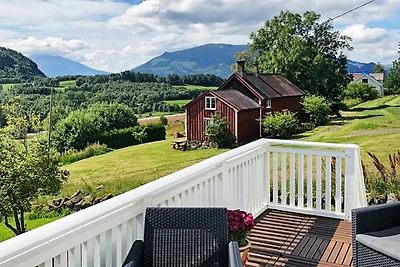 6 Personen Ferienhaus in AVERØY