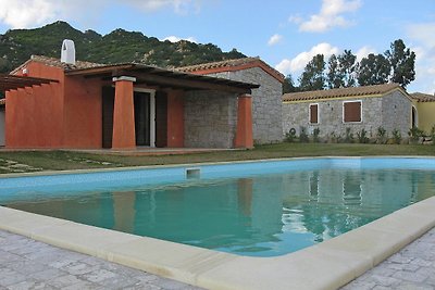 Bungalows met privézwembad, aan de Costa Rei