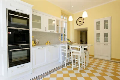Villa mit Pool f�r 12 Personen