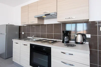 Peaceful Apartments Harfa-One Bedroom Apartme...