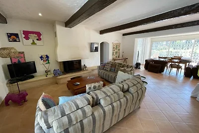 Villa Polau ai margini del bosco