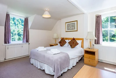 Prachtig vakantiehuis on Wye met een terras