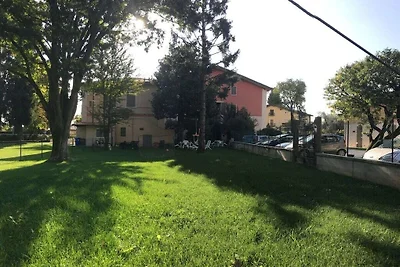 Apartament wakacyjny w Salò z basenem