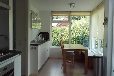 Schöner Bungalow mit sonnigem Garten