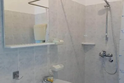 Spacious and Cozy Seafront Apartments - Two B...