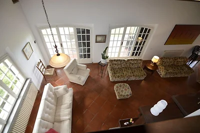 Bella villa a Gemmano con jacuzzi e piscina