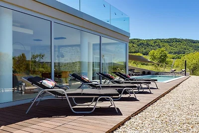 Villa in Buzet mit Schwimmbecken