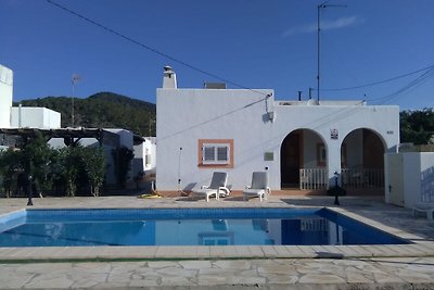 Comfy Holiday Home in Eivissa with Swimming...
