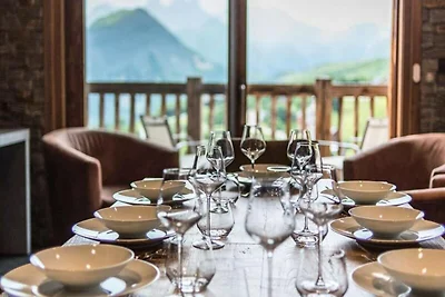 Ampio appartamento in legno antico sulle pist...