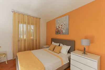 Apartment Tonka - Two Bedroom Apartment -...
