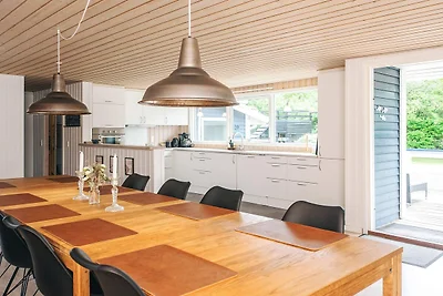 10 Personen Ferienhaus in Glesborg-By Traum