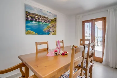 Appartamento fronte mare con balcone