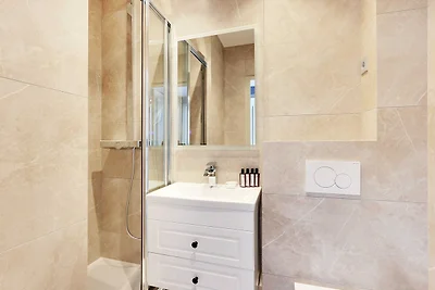 Modern 2BD/6P appartement met airconditioning...