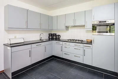 Ferienhaus in Hooghalen mit Whirlpool