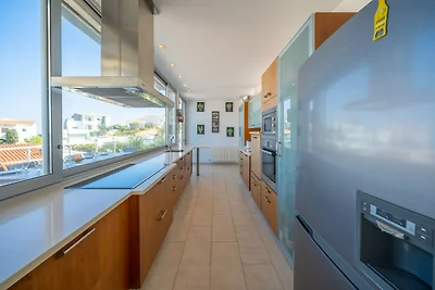 Beautiful villa near Illa Mateua beach