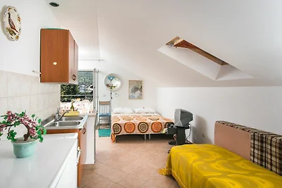 Apartments Tramonto - Studio Apartment with B...