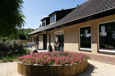 Modernes Chalet mit Geschirrspüler, 20 km.