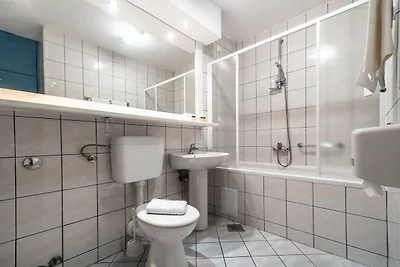 Hotel Issa - Quadruple Room Sea View