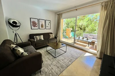 Wohnung in Calahonda mit tropischen Pools