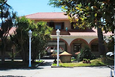 Traditionelle Villa in O Val, Narón mit Pool