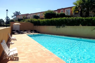 Golf-Side Villa in Mazamet