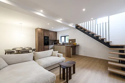 Elegante Villa mit Whirlpool in Sukošan