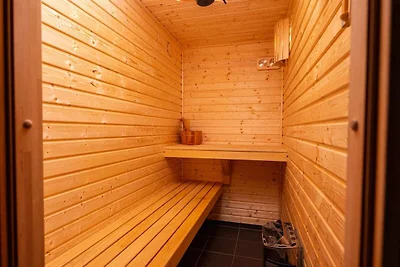 Premium-Lodge mit Whirlpool und Sauna für 5...