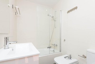 Wohnung für 8 Personen in der Nähe der Stadt