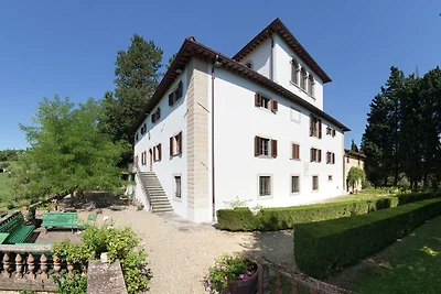 Charmante Villa mit Pool in Florenz