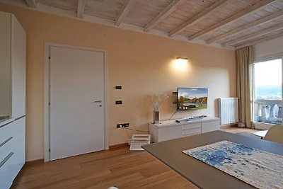 Vakantieappartement in Salò met zwembad