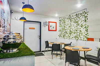 Super Townhouse Hadapsar Savali Inn