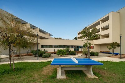 Wohnung in Sérignan mit Garten