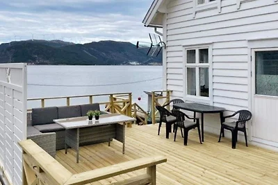 6 Personen Ferienhaus in Svelgen-By Traum
