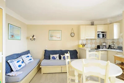 Wohnung in Issambres mit Infinity-Pool