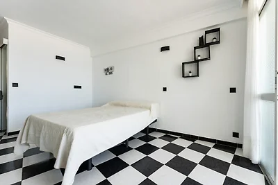 Faro's Carvajal Beachstudio - Frontline
