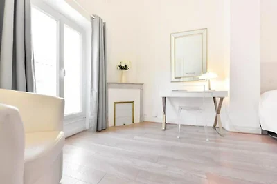 Moderne 3-Zimmer-Wohnung im Stadtzentrum, 1 M...